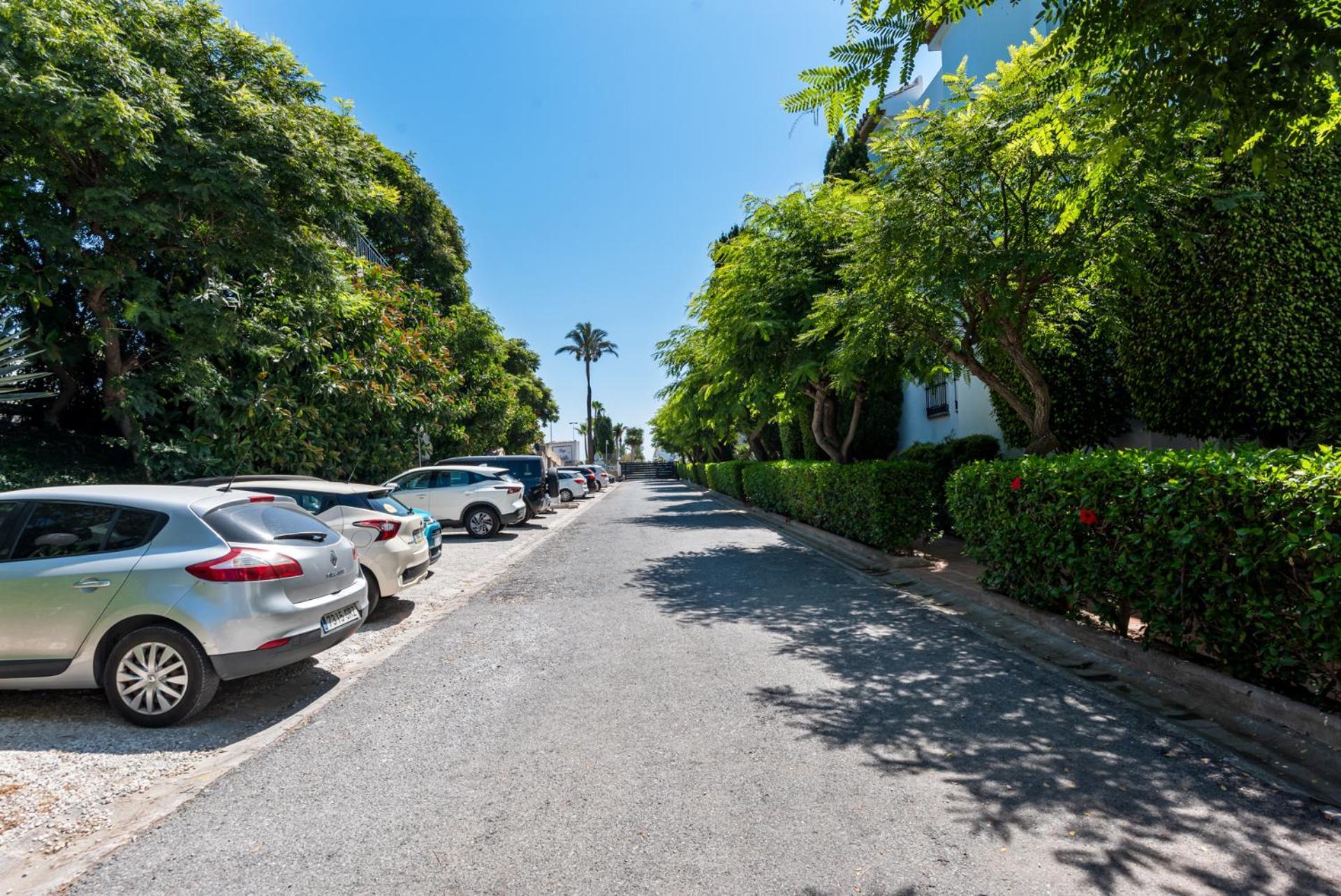 Miraflores Apartments By The Beach Costa Del Sol Sitio de Calahonda Exterior photo