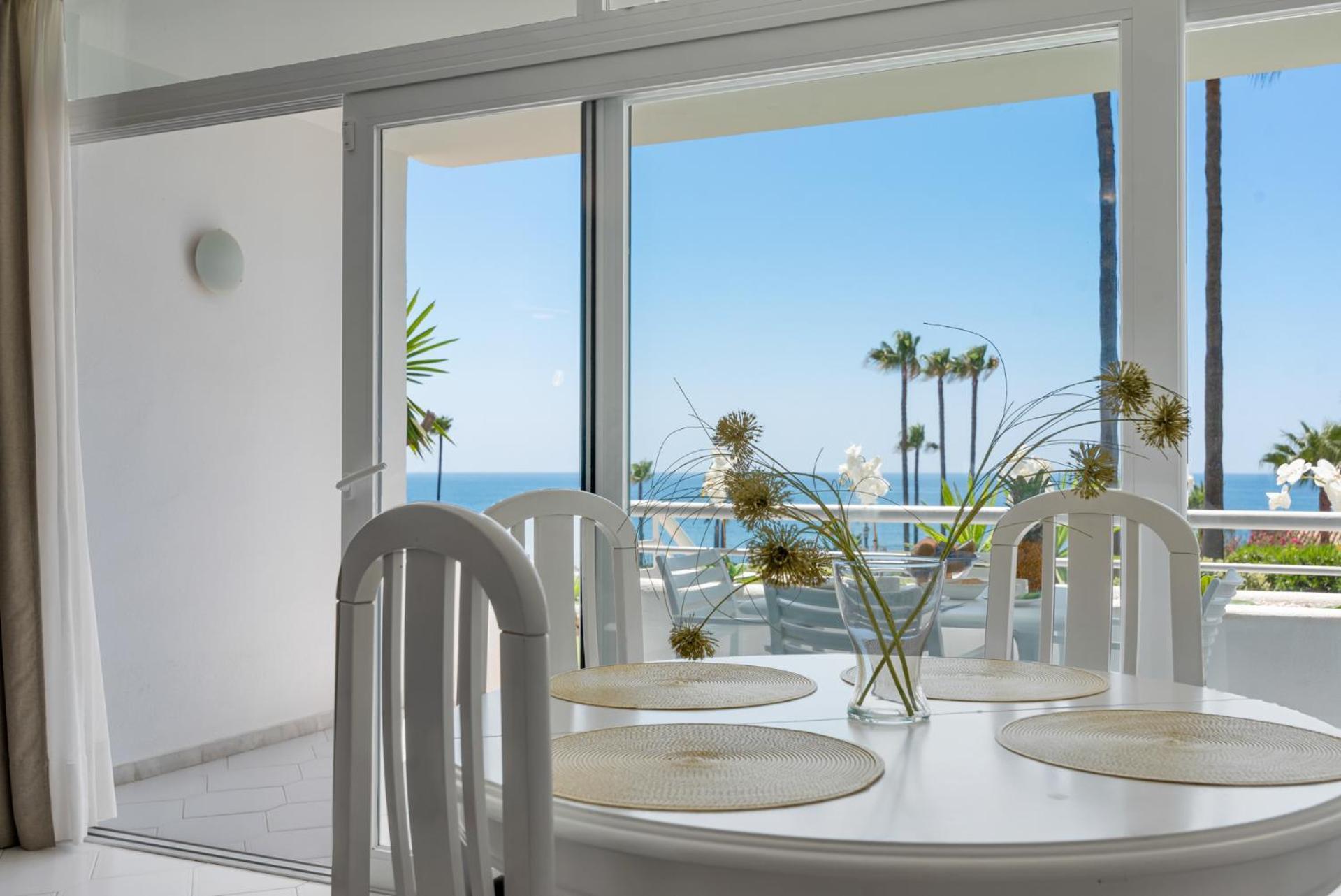 Miraflores Apartments By The Beach Costa Del Sol Sitio de Calahonda Exterior photo